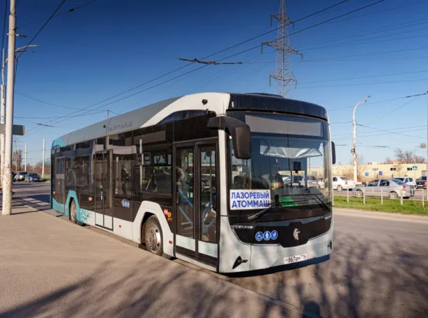 Завод «Атоммаш» запустил на корпоративном маршруте первый электробус